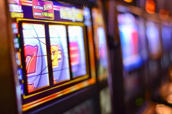 Teen Patti hand rankings display on live table sidebar